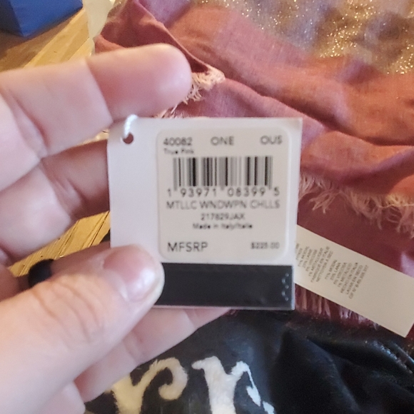 New with tags Coach Scarf - Picture 2 of 2